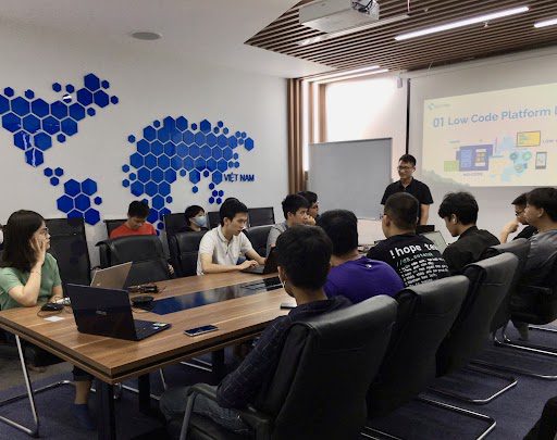 Low-code-platform-sharing-sotatek-japan
